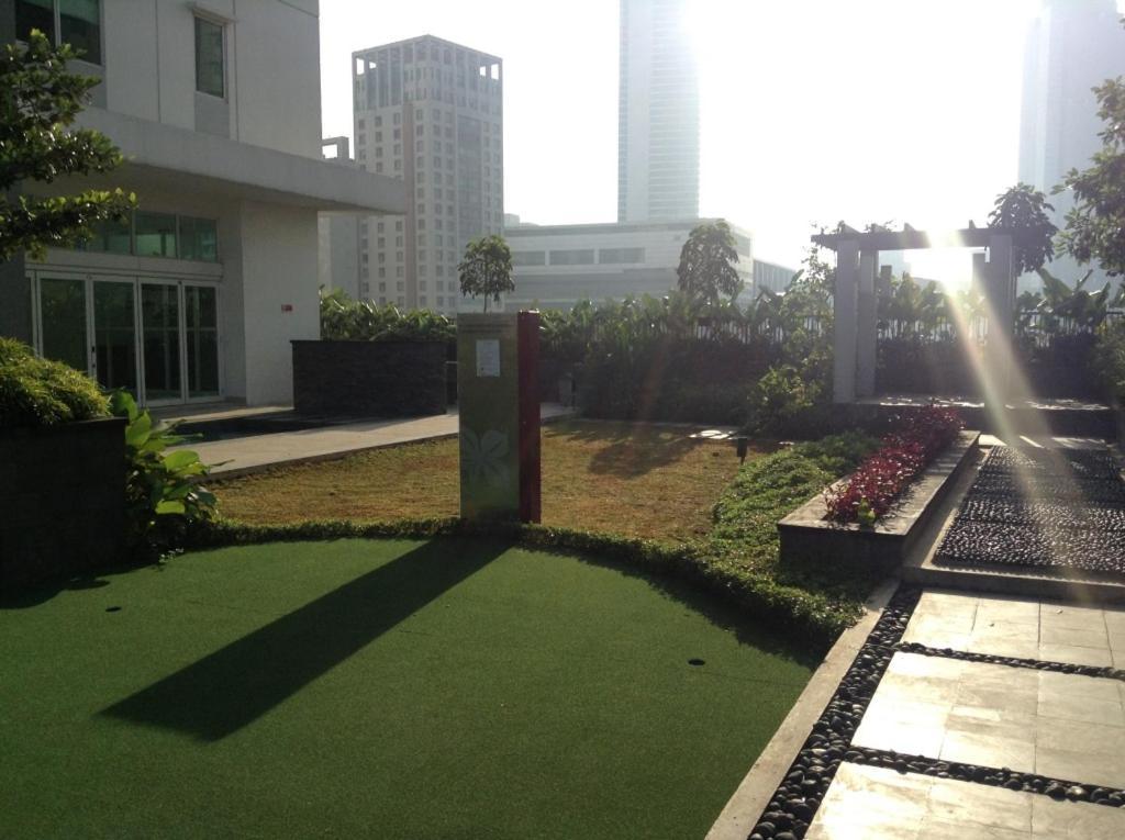 2 Bedrooms - Thamrin Executive Apartment At Jakarta Center Luaran gambar