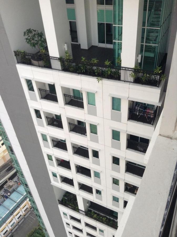 2 Bedrooms - Thamrin Executive Apartment At Jakarta Center Luaran gambar
